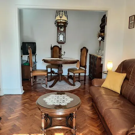 Mary Apartments Almada